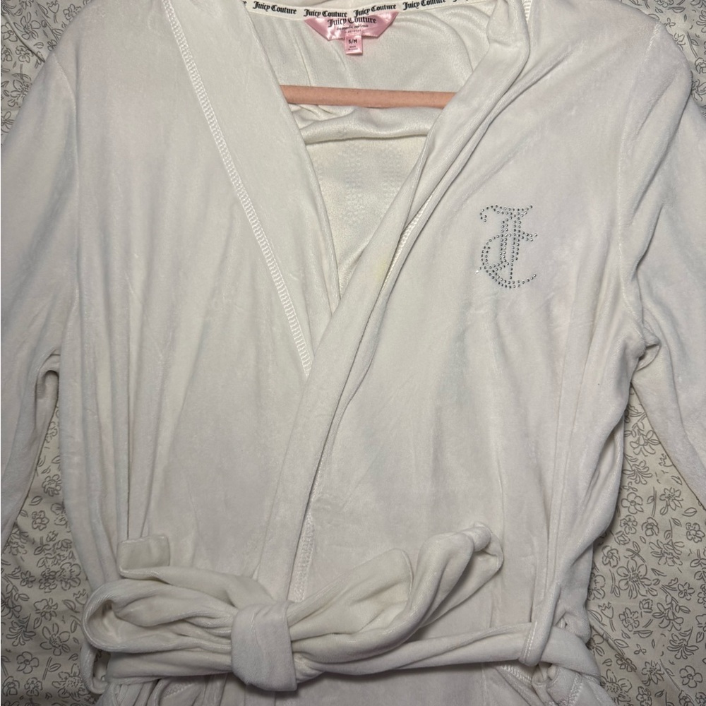 Juicy Couture Elegant White Robe